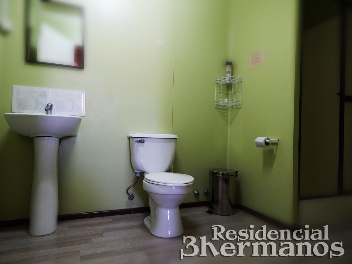 Residencial Tres Hermanos プンタアレナス エクステリア 写真