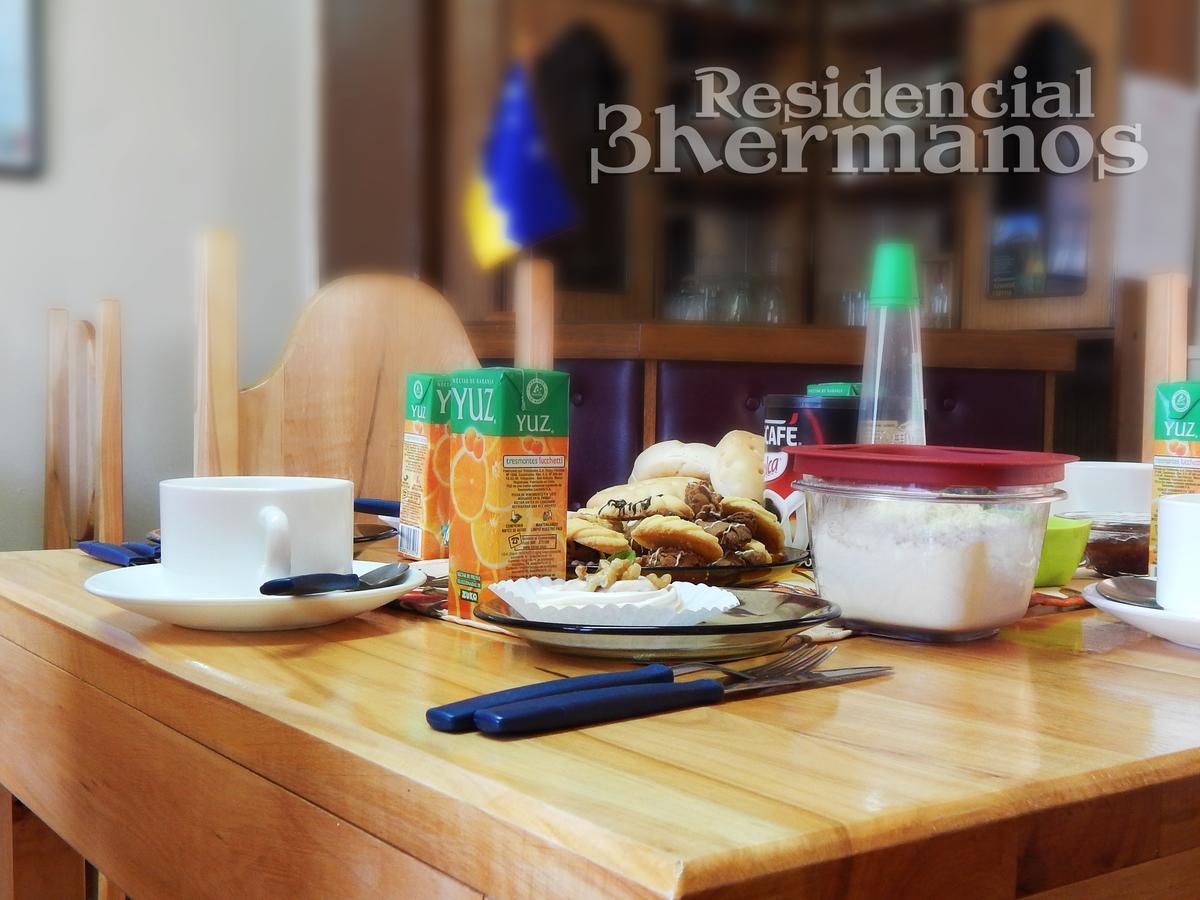 Residencial Tres Hermanos プンタアレナス エクステリア 写真